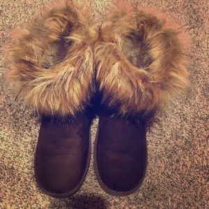 Dark Brown Furry Boots 😍🔥